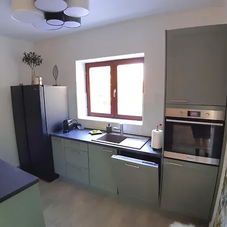 Dea Solis 公寓 Mrljane